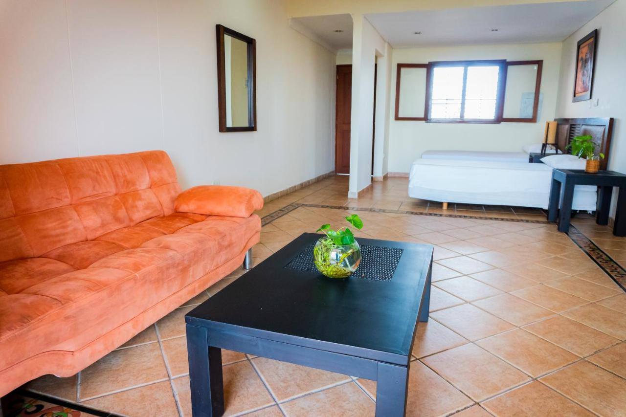 Hotel Penon Suites Girardot Eksteriør bilde