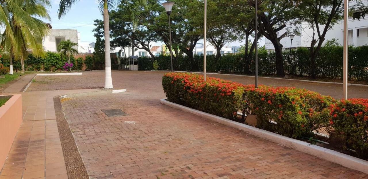 Hotel Penon Suites Girardot Eksteriør bilde