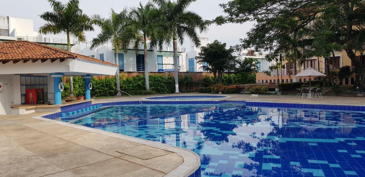 Hotel Penon Suites Girardot Eksteriør bilde